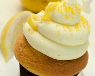 Lemondrop Mini Cupcakes with Sweet Lemon Frosting