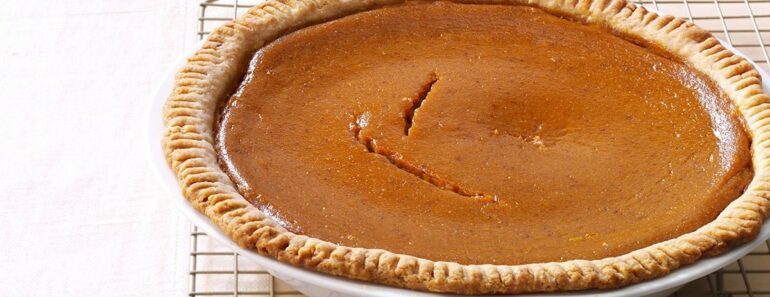 How to Prevent Your Pumpkin Pie from Cracking (and How to Fix It if It Does)